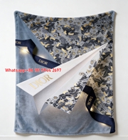 Luxury Black Gold Flannel Sofa Throw Blanket D028